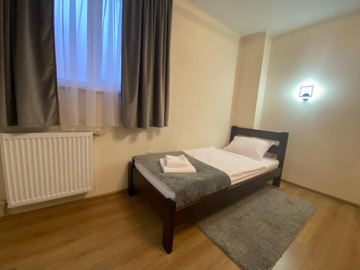 Szaboffcsik Bed & Breakfast Uzhhorod Bagian luar foto